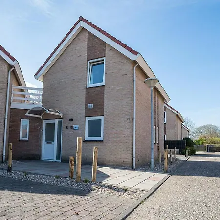 Holiday home Mosselbank 81 - Noordzeepark Ouddorp
